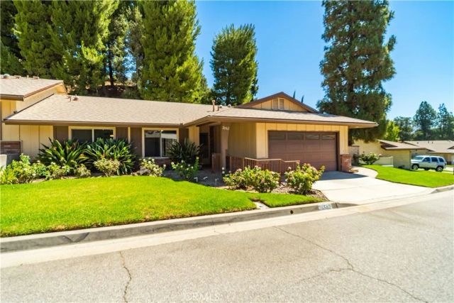 26562 Cardwick Court, Newhall, CA 91321