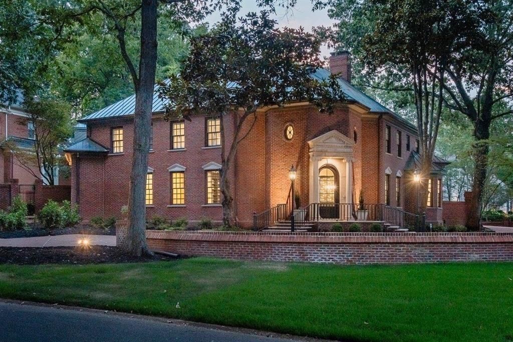 425 N RIVER OAKS RD, Memphis, TN 38120