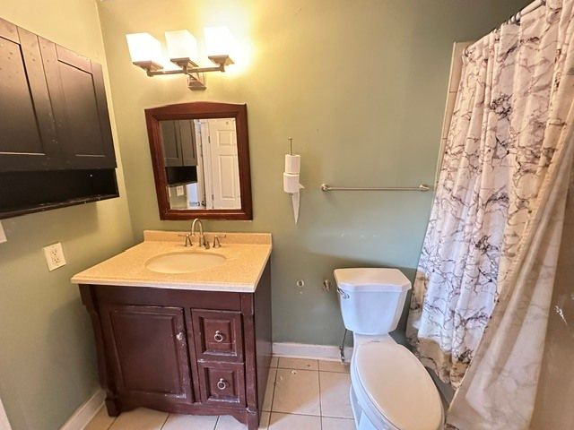700 Butterfield Drive, Algonquin, IL 60102