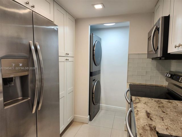 5201 Orduna Dr 14, Coral Gables, FL 33146