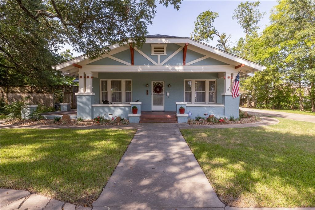 509 East 30th Street, Bryan, TX 77803 — photo 2