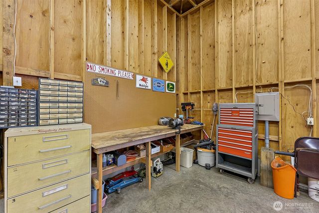 1550 E Old Ranch Road, Allyn, WA 98524