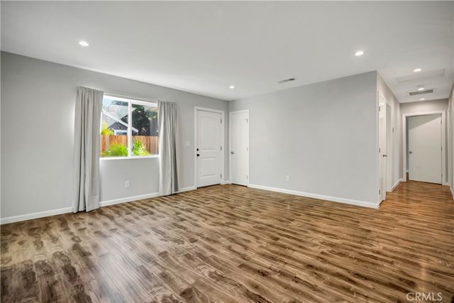7417 Alabama Avenue, Canoga Park, CA 91303