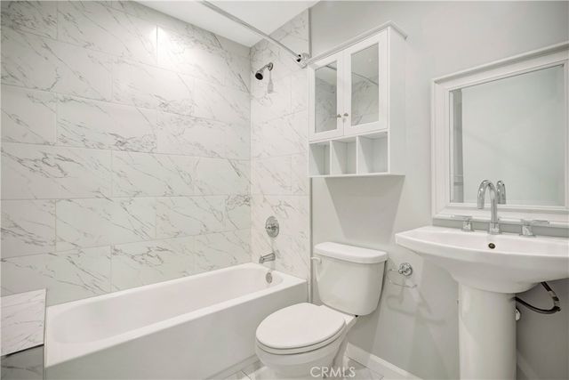 7417 Alabama Avenue, Canoga Park, CA 91303