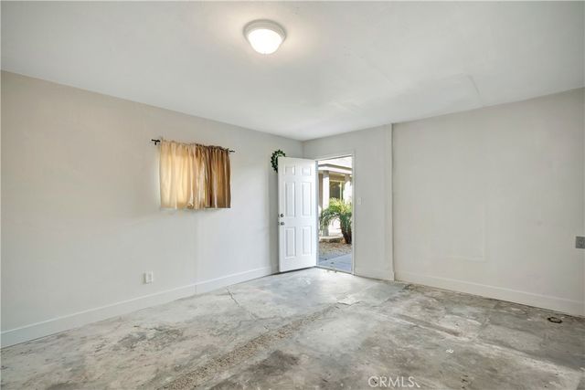 7417 Alabama Avenue, Canoga Park, CA 91303