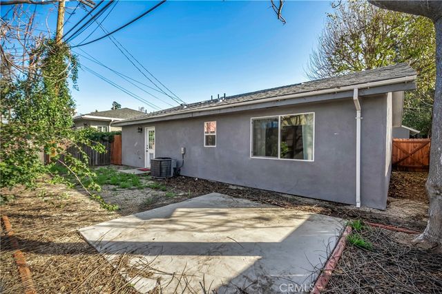 7417 Alabama Avenue, Canoga Park, CA 91303