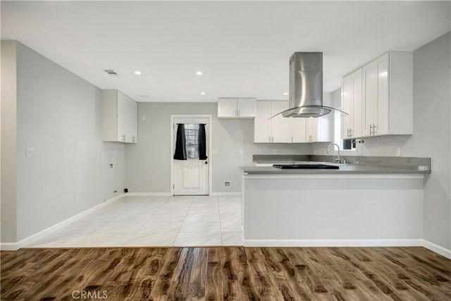 7417 Alabama Avenue, Canoga Park, CA 91303