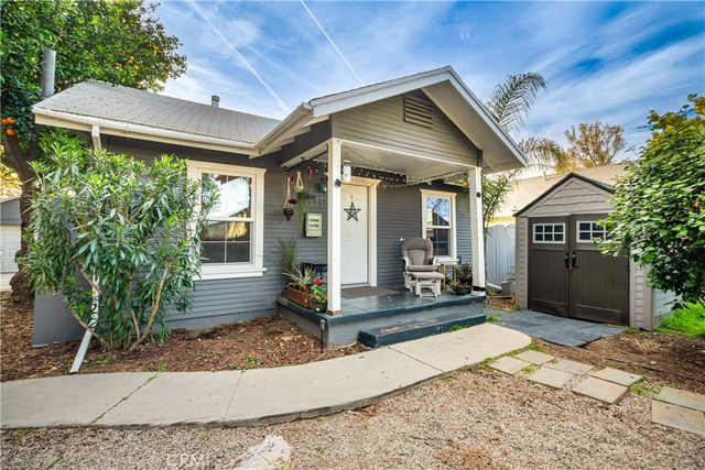 7417 Alabama Avenue, Canoga Park, CA 91303