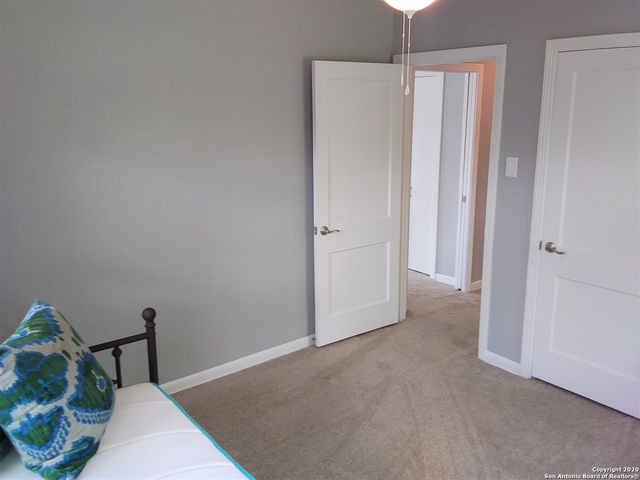 353 IRVINGTON DR, San Antonio, TX 78209