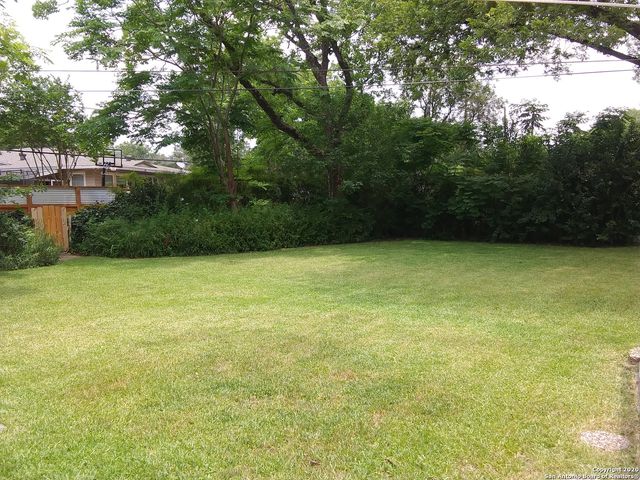 353 IRVINGTON DR, San Antonio, TX 78209