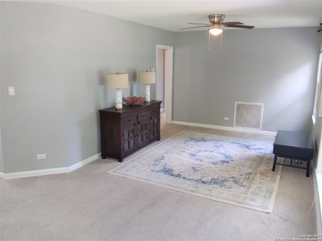 353 IRVINGTON DR, San Antonio, TX 78209