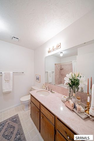 2730 Plommon Street, Idaho Falls, ID 83402