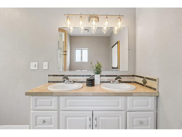 4955 Cornwall Dr, Boulder, CO 80301