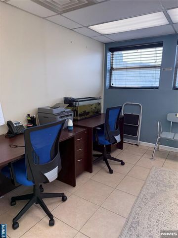 61 N Washington Avenue, Bergenfield, NJ 07621