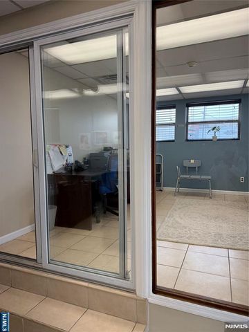 61 N Washington Avenue, Bergenfield, NJ 07621