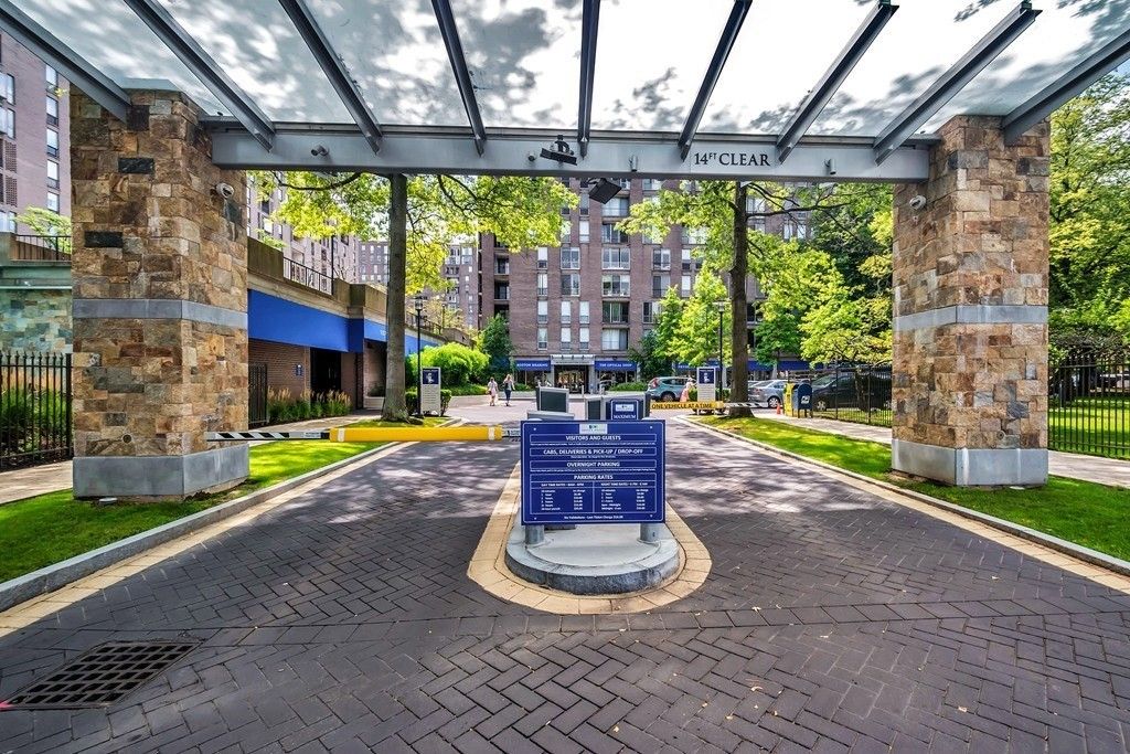 44 Washington St. 808, Brookline, MA 02445