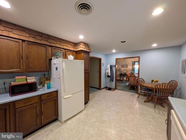 9683 THARP RD, Seaford, DE 19973
