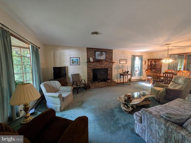 9683 THARP RD, Seaford, DE 19973