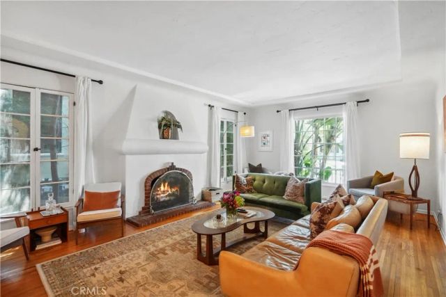 6145 W 6th Street, Los Angeles, CA 90048