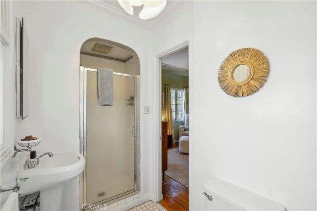 6145 W 6th Street, Los Angeles, CA 90048