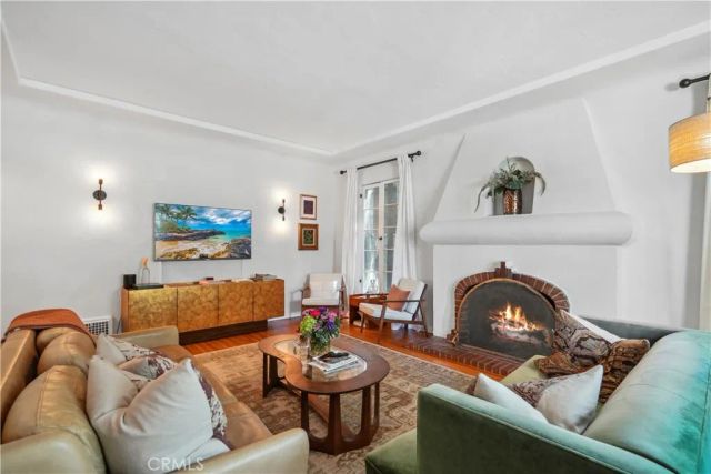 6145 W 6th Street, Los Angeles, CA 90048