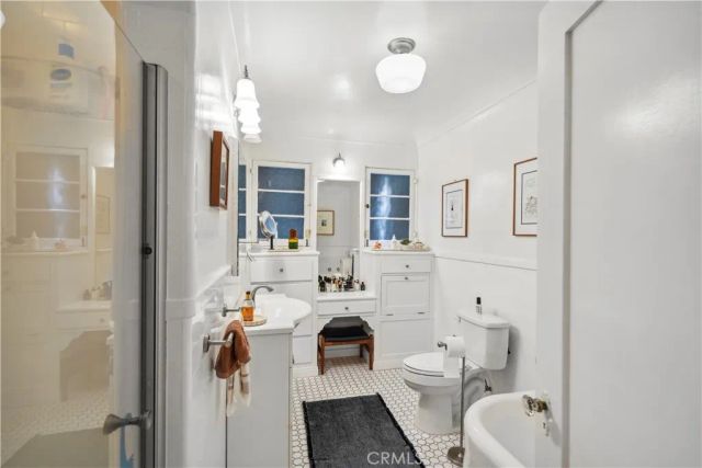 6145 W 6th Street, Los Angeles, CA 90048