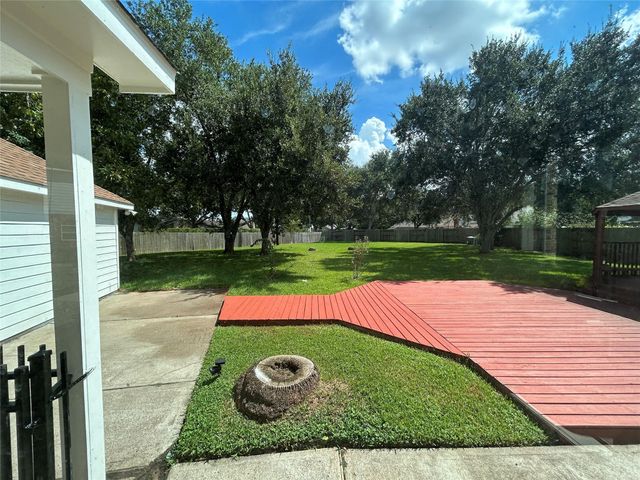 8230 Falling Water Court, Sugar Land, TX 77478