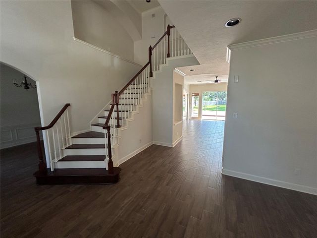 8230 Falling Water Court, Sugar Land, TX 77478