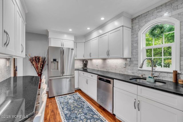 8 Highview Road, East Brunswick, NJ 08816
