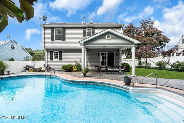 8 Highview Road, East Brunswick, NJ 08816