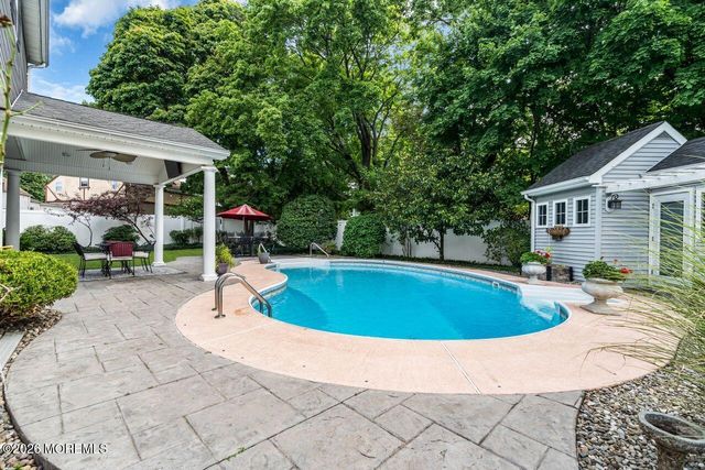 8 Highview Road, East Brunswick, NJ 08816