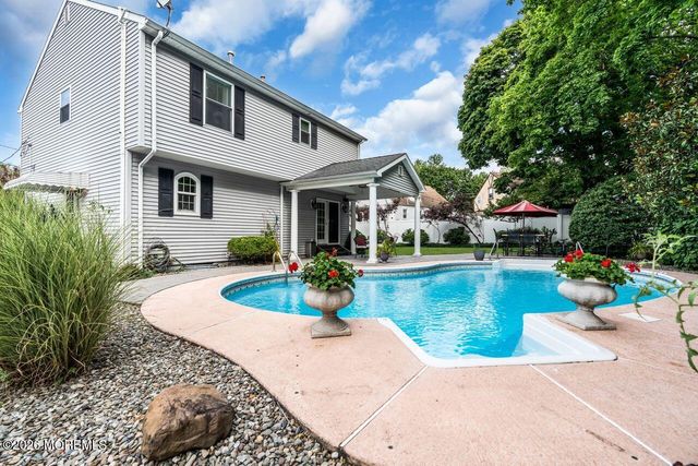 8 Highview Road, East Brunswick, NJ 08816