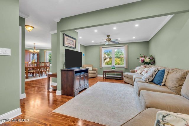 8 Highview Road, East Brunswick, NJ 08816