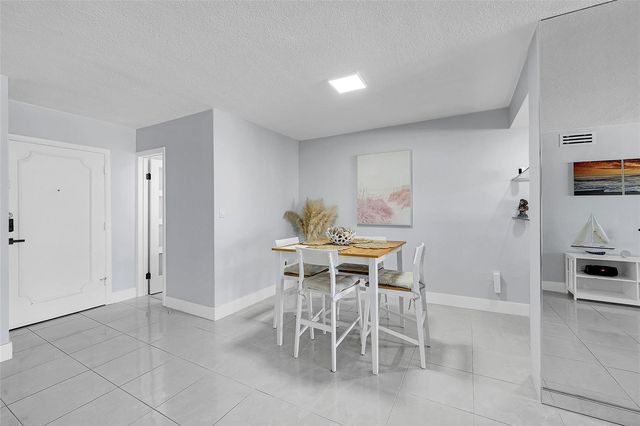 801 S Ocean Drive 605, Hollywood, FL 33019