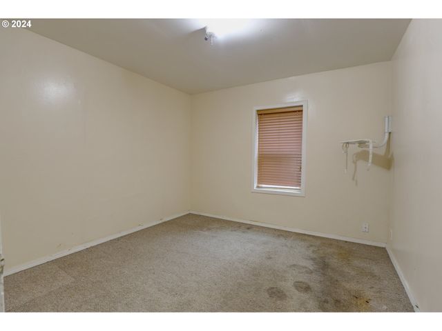 5700 HIGHWAY 30W, The Dalles, OR 97058