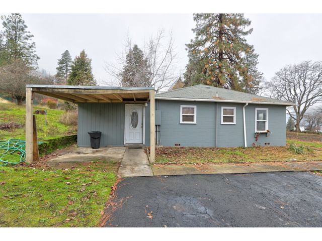 5700 HIGHWAY 30W, The Dalles, OR 97058