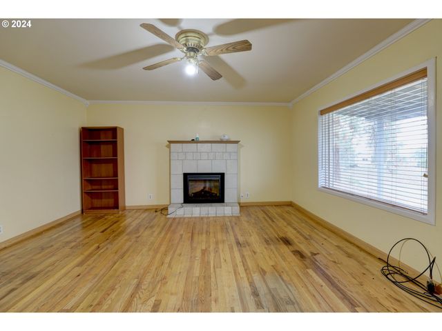 5700 HIGHWAY 30W, The Dalles, OR 97058