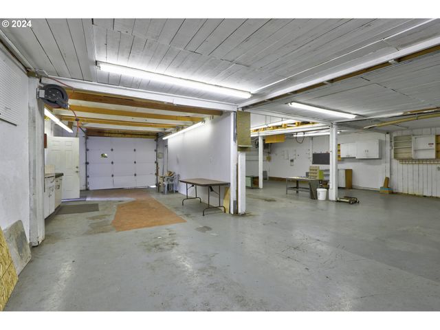 5700 HIGHWAY 30W, The Dalles, OR 97058