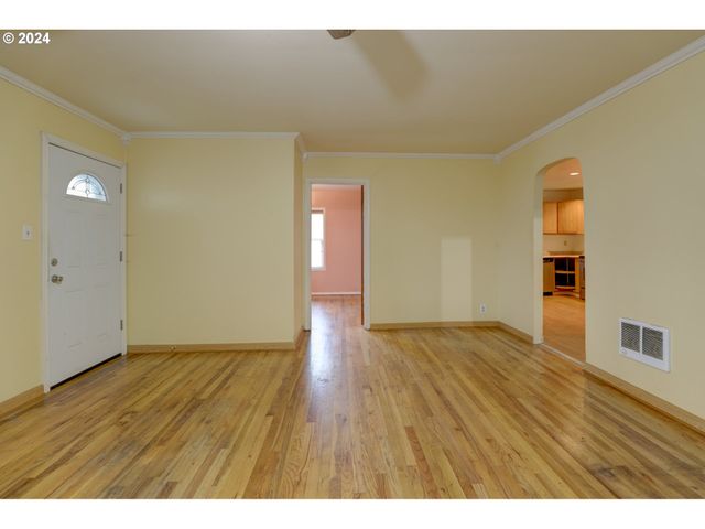 5700 HIGHWAY 30W, The Dalles, OR 97058