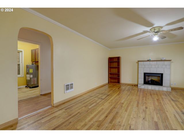 5700 HIGHWAY 30W, The Dalles, OR 97058