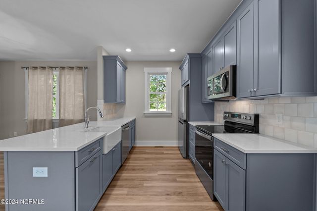 1330 N Ridge Street, Southern Pines, NC 28387