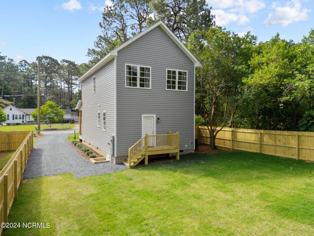 1330 N Ridge Street, Southern Pines, NC 28387