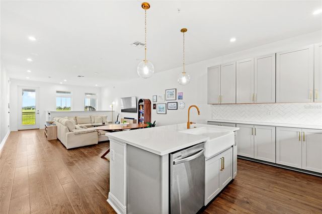 6947 NEMOURS PARKWAY, Orlando, FL 32827