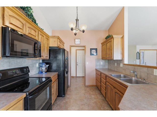 5060 Apricot Dr, Loveland, CO 80538