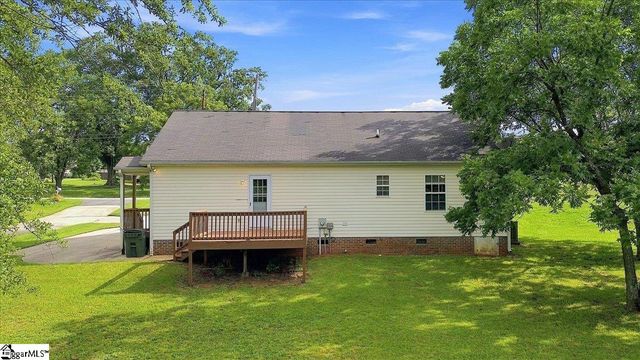 1207 Gap Creek Road, Lyman, SC 29365
