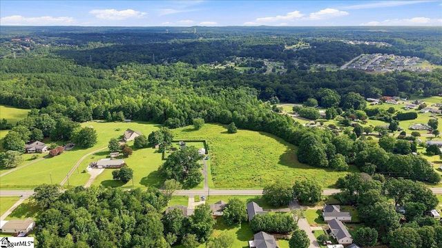 1207 Gap Creek Road, Lyman, SC 29365