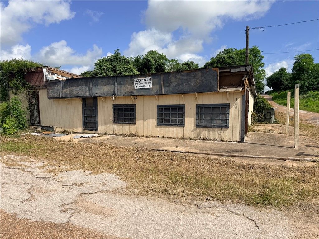 299 County Road 444, Snook, TX 77878 — photo 2