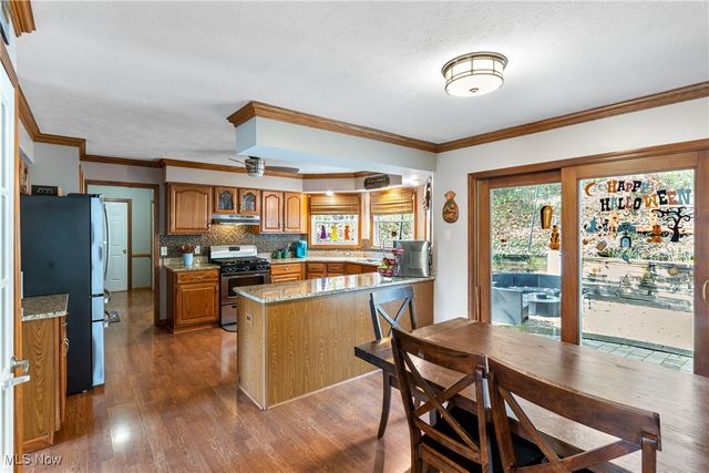 10424 Oviatt Lane, Twinsburg, OH 44087