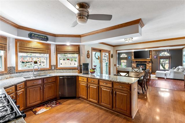 10424 Oviatt Lane, Twinsburg, OH 44087