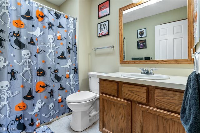 10424 Oviatt Lane, Twinsburg, OH 44087